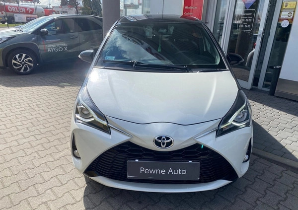 Toyota Yaris cena 61500 przebieg: 50854, rok produkcji 2018 z Kudowa-Zdrój małe 191